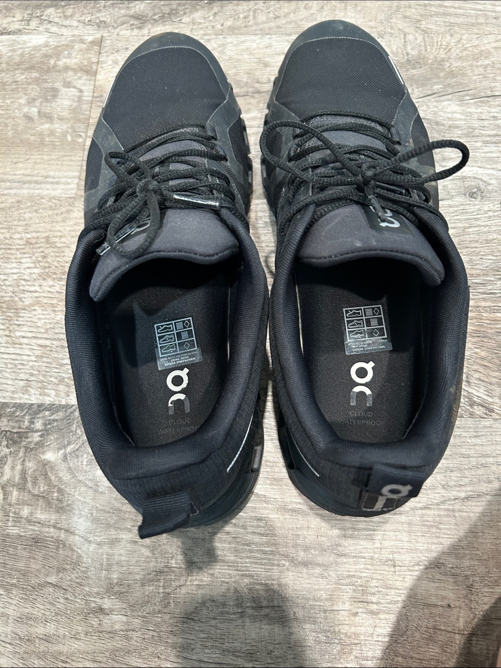On Running Men's Black Athletic Lace-Up Sneakers